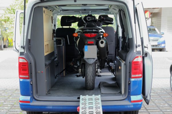 Motorrad und Fahrradtransportsystem